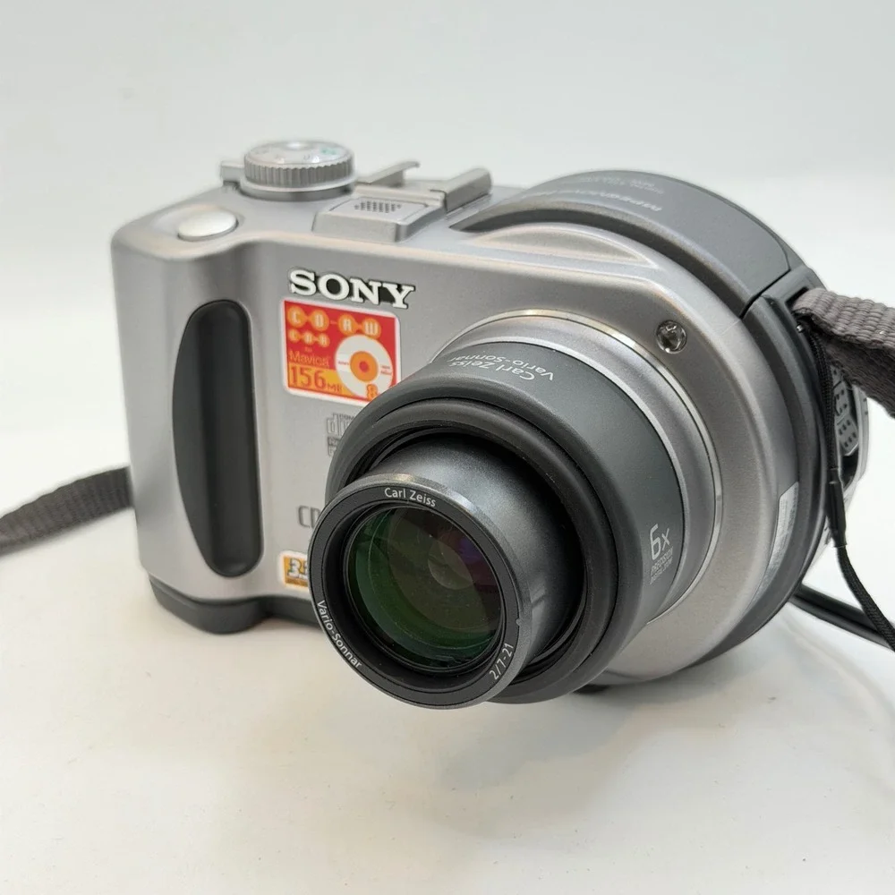 Sony CD Mavica MVC-CD300 Digital Camera Bundle 3.3MP Carl Zeiss Lens Tested